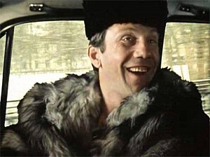 МУЖИК В ПИДЖАКЕ...