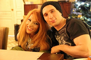 Готовится к изданию книга певицы Юлии Самойловой