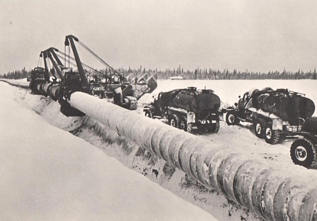 ИЗ ИСТОРИИ ТРАНСПОРТА НЕФТИ