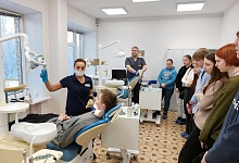 В Ухте реализуется проект по сопровождению школьников, ориентированных на получение медобразования.