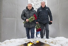 В Ухте состоялось возложение цветов в честь Дня Героев Отечества