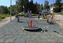 В Ухте продолжаются работы по благоустройству территорий 