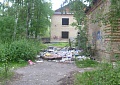 Властям плевать на "бомжатник" в центре города?