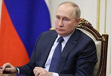 Путин подписал закон об установлении МРОТа на 2023 год в размере 16 242 рублей