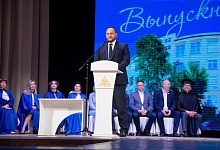 Руководство АО «Транснефть - Север» вручило дипломы выпускникам УГТУ
