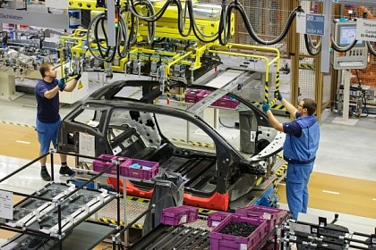 BMW Group увеличивает продажи электромобилей