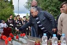 В Ухте в память о жертвах террора состоялось возложение цветов 