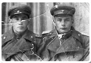 Дядя – на фронте, тетя – в тылу. Все для Победы!