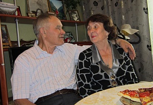 С любимым мужем – и в зной, и в стужу! С любимым мужем – и в зной, и в стужу!