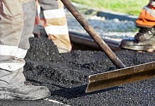 В п.Ярега благоустроят дорогу у администрации и тротуар вдоль музыкальной школы